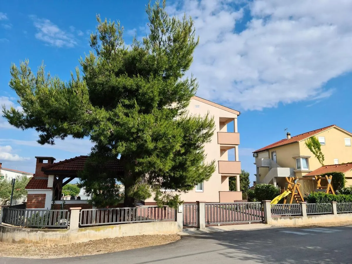 Apartments Pakoštane Croazia